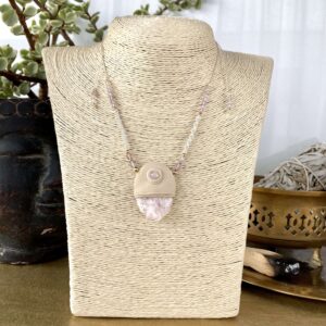 Ayaana - Naszyjnik z kunzytem