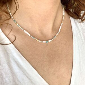 Naszyjnik Ashu z amazonitem i masą perłową
