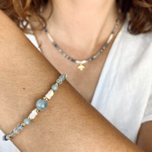 Bransoletka Adiya z masą perłową i akwamarynem