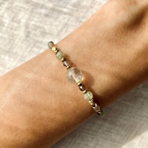 Bransoletka Pranaya z prehnitem i kwarcem dymnym