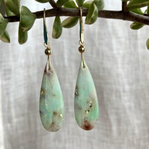 Kolczyki Vidhi z chryzoprazem